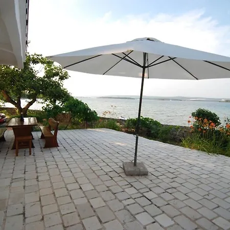 Kraj, Tratica Apartment *